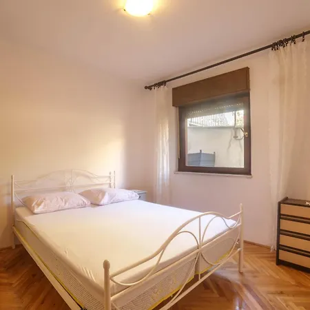 公寓 By The Sea Businci, Ciovo - 23112 特罗吉尔